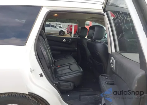 2016 Nissan Pathfinder Platinum z USA, uszkodzony, nr VIN 5N1AR2MM8GC620599